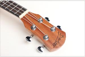 Ukelele Electroacústico Deviser Sapele de 21, 24 y 26 Pulgadas con Pastillas - Product Image 2