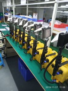 Bán hàng nóng 72 Wát xách tay LED chiếu sáng khu vực từ xa có thể sạc lại LED khu vực làm việc ánh sáng cao/trung/Thấp/SOS chuyển đổi - Product Image 4