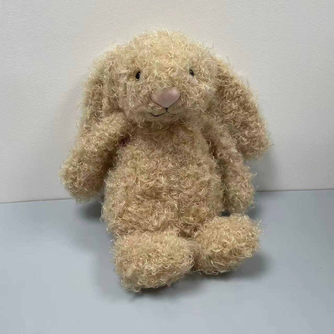 Lapin bouclé doré 31cm
