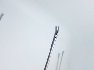 คีมผ่าตัดกล่องเสียง/คีมหนีบกล่องเสียงขนาดเล็ก - Product Image 3