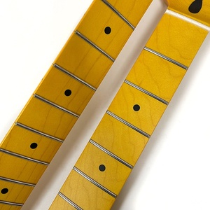 Mástil de Guitarra ST de Arce Canadiense de una Pieza, Estilo Vintage, 21 Trastes, Orificio de Afinación de 8 mm, Acabado Nitro Satinado - Product Image 2
