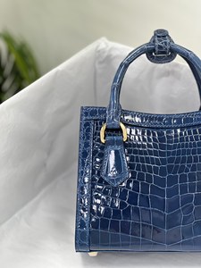 Genuine Crocodile Leather Tote Handbag – Designer Luxury Crocodile Skin Shoulder Bag | Elegant Women’s Work & Evening Bag - Product Image 4