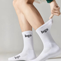Chaussettes de sport classiques en vente chaude, chaussettes de sport athlétiques à design personnalisé, chaussettes de sport blanches pour hommes avec logo personnalisé