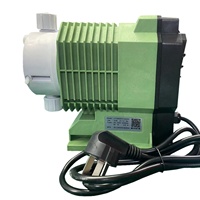 Pompe doseuse de chlore - Distributeur automatique de produits chimiques pour l'entretien de l'eau des piscines et des spas