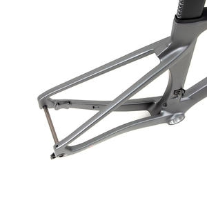 Vente chaude R10Pro 700C vélo de <span class=keywords><strong>course</strong></span> sur route <span class=keywords><strong>cadre</strong></span> en Fiber de carbone avec routage interne des câbles frein à disque coupe-vent transfrontalier - Product Image 4