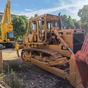 Bulldozer CAT D7G Usado Original de Japón, Bien Mantenido, Listo para Trabajar - Product Image 1