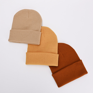 Nhà Máy Giá Thấp Moq Tùy Chỉnh Thêu Logo Unisex Beanie Mũ Mùa Đông Đồng Bằng Acrylic Vải Cao Cấp Dệt Kim Beanies - Product Image 3