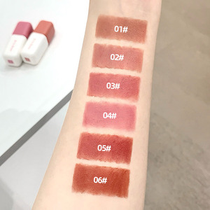 Lápiz Labial de <span class=keywords><strong>Color</strong></span> Fijo con Acabado Mate y Brillante de la Marca Bily Bear, Personalizable, Se Puede Usar con Envase Vacío para Brillo Labial - Product Image 4