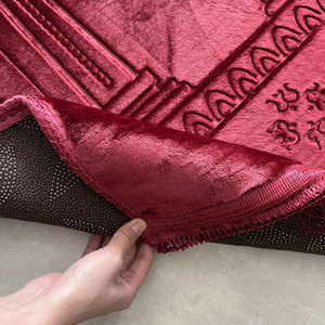 Tappetino da Preghiera Musulmano in Poliestere Spesso, Personalizzabile per Bambini, Bestseller Lavabile e Imbottito per Casa e Viaggio - Product Image 5