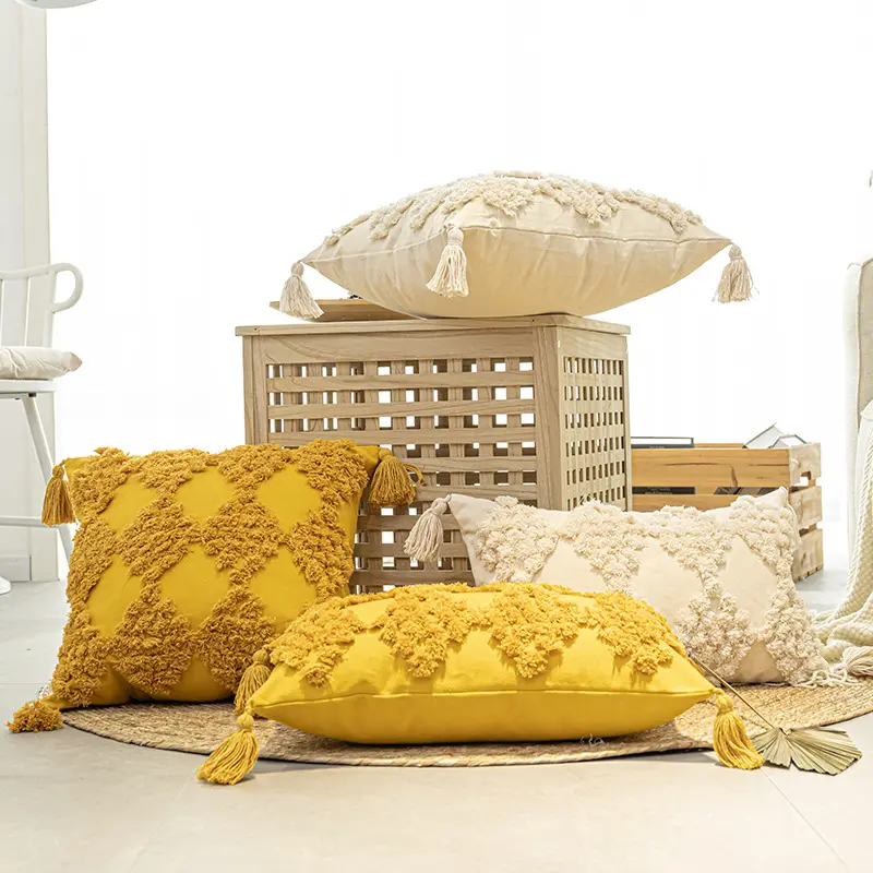 Factory Wholesale Boho Style Sofa Decorative Throw Pillow Case Morocco Handmade Tassel Tufted Design Cushion Cover