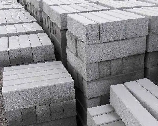 Factory direct sales of solid standard bricks for construction