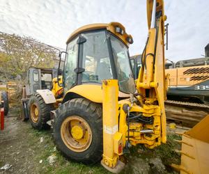 Chargeuse-pelleteuse JCB 4cx d'occasion, 4cx 3cx 580m 580L CLG766A CLG777A Payloader à vendre - Product Image 1
