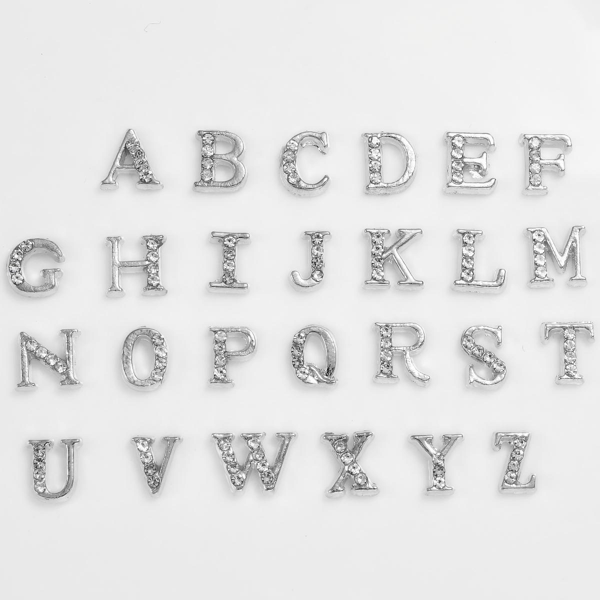 Juego de letras plateadas
