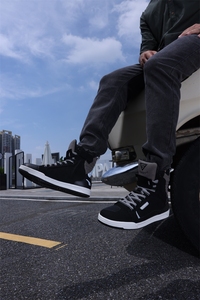 Botas de Motociclismo SOMMY para Hombre – Botas de Carreras Urbanas de Caña Alta con Cremallera Lateral y Protección de Tobillo, Antideslizantes para Uso en Exteriores - Product Image 2