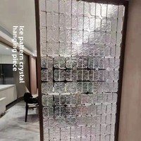 Pièce suspendue carrée transparente personnalisée en verre cristal à motif glace, pour cloison, populaire en ligne, pour décoration d'hôtel