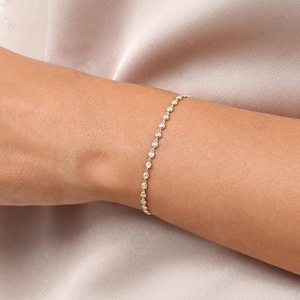 Brazalete de Tenis con Incrustaciones de Circonitas Cúbicas en Latón Chapado en Oro de 18k, Ajustable - Product Image 6