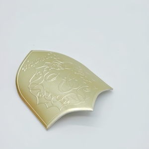 Logo en métal plaqué or personnalisé, en relief <span class=keywords><strong>3D</strong></span>, en métal privé pour étiquette de flacon de parfum - Product Image 5