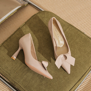 Estilo empresarial: La dama es sexy y elegante, con zapatos de tacón alto y punta en pico para cóctel. Estos nunca pasan de moda. - Product Image 1