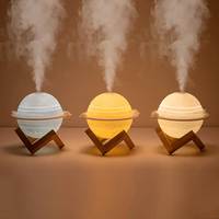 200ml USB Rechargeable Planète Humidificateur Jupiter Lampe Humidificateur Veilleuse Humidificateur De Bureau Avec Base De Support En Bois