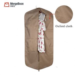 Muestra gratuita de bolsa de almacenamiento para vestidos de dama de honor Mergeboon, ropa para competición de baile, vestido de novia, RPET - Product Image 6