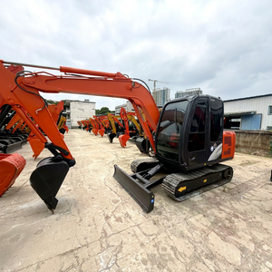 Mini-excavatrice sur chenilles Hitachi ZX60 : Fonctionnement fluide, faible consommation de carburant, idéale pour les travaux urbains - Product Image 1