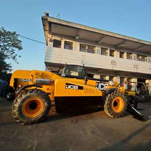 JCB 540-170 4WD <span class=keywords><strong>High</strong></span> <span class=keywords><strong>Reach</strong></span> Telehandler Bekas Kapasitas 4 Ton, Loader Putar dengan Jam Kerja Rendah, Forklift Kompetitif - Product Image 4