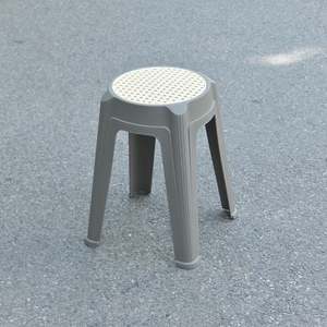 Tabouret rond empilable en gros avec siège en plastique, simple et durable pour les événements et les repas - Product Image 5