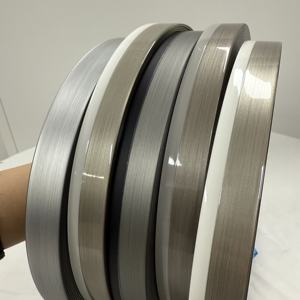 Banda de Borde de PVC Resistente al Calor, Decorativa Metálica, Rentable, Ecológica, Duradera, Resistente a los Arañazos, Fácil de Procesar - Product Image 1