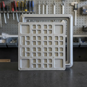 Tapa de alcantarilla cuadrada de FRP Wave 30 x 30 con clasificación de carga 5-T - Product Image 6