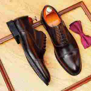 Business Formal Men's Shoes with Hand-woven Leather Uppers Made of Cowhide Low <b>Heel</b> Breathable and Casual Design - Product Image 1
