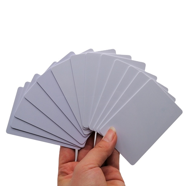 ISSI4439 13.56MHz Blank PVC Contactless Smart RFID Card Waterproof Hotel & Payment Business Access Control Card