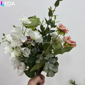 LEDA Artículos para Fiestas y Eventos, Ramo de Rosas Rosadas Hechas a Mano, Bola de Flores de Seda Artificial para Decoración de Bodas - Product Image 4