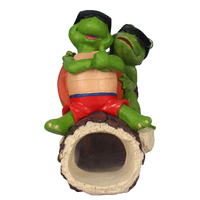 Patung Katak Lucu yang Berpelukan, Model Figurine Resin untuk Saluran Air, 1 Buah, Dilukis Tangan, Ornamen Taman Luar Ruangan yang Modis