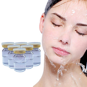 Solution tout-en-un de rajeunissement de <span class=keywords><strong>la</strong></span> peau où <span class=keywords><strong>la</strong></span> science rencontre <span class=keywords><strong>la</strong></span> beauté Texture lisse Ampoule VC Sérum à <span class=keywords><strong>la</strong></span> vitamine C Mélange exclusif - Product Image 1