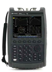 Analyseur de réseau Keysight Premium d'occasion N9923A FieldFox HH 6 GHz (Agilent N9923A) avec construction en fibre optique/aluminium - Product Image 2