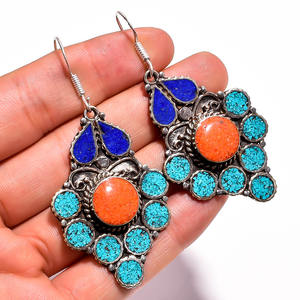 Fabricant en gros de magnifiques boucles d'oreilles en argent tibétain faites à la main en Inde - Product Image 3