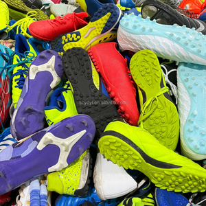 All'ingrosso usato <span class=keywords><strong>scarpe</strong></span> sportive <span class=keywords><strong>da</strong></span> uomo <span class=keywords><strong>di</strong></span> seconda mano <span class=keywords><strong>scarpe</strong></span> <span class=keywords><strong>da</strong></span> <span class=keywords><strong>calcio</strong></span> <span class=keywords><strong>di</strong></span> marca cina <span class=keywords><strong>scarpe</strong></span> <span class=keywords><strong>da</strong></span> <span class=keywords><strong>calcio</strong></span> in <span class=keywords><strong>pelle</strong></span> invernale soletta <span class=keywords><strong>scarpe</strong></span> <span class=keywords><strong>da</strong></span> <span class=keywords><strong>calcio</strong></span> - Product Image 2