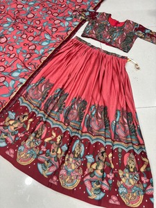 Lehenga Choli con estampado Kalamkari de alta demanda, con dupatta a juego, para mujer, ropa tradicional para bodas y fiestas, disponible para la venta. - Product Image 4