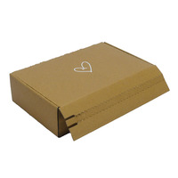 Boîte pliante en carton ondulé marron de stock E-flûte pour vêtements chaussettes fourrure matériaux recyclés écologiques expédition marron uni