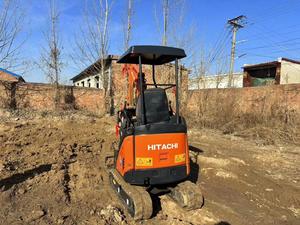 Mini-excavatrice sur chenilles hydraulique Hitachi ZX17U d'occasion en gros |   Mini pelle de 1,5 tonne |   Accessoire de tarière importé du Japon - Product Image 4