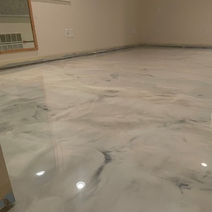 Vernice Poliuretanica Autolivellante Lucida Antiscivolo 4:1 Senza VOC, Stabile ai Raggi UV, per Barche e Rivestimenti per Pavimenti in Gomma/Carta - Product Image 4