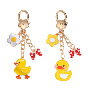 Porte-clés en peluche de canard animal de dessin animé mignon et frais, avec mousqueton en alliage, forme 3D, nœud papillon coloré effet goutte d'huile, œuf frit, pour sac de couple - Product Image 1