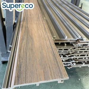 Panel de pared de revestimiento de WPC acanalado coextrusión a prueba de humedad al aire libre fácil de instalar - Product Image 1