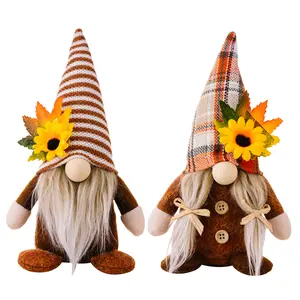 Automne Thanksgiving Ferme Suédois Tomte Elfe Nain Récolte Gnomes Avec Citrouille Et Feuilles D'érable Pour La Décoration D'automne