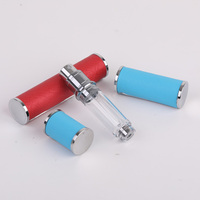 Atomiseur de parfum rechargeable en cuir, flacon de parfum de luxe à remplissage par le bas avec marquage à chaud personnalisé, flacon pulvérisateur