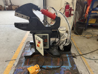 Cisaille hydraulique à pédale pour la découpe de métaux, de ferraille et de barres d'armature