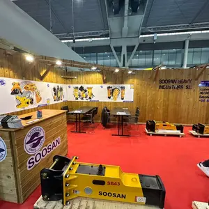 SOOSAN SB 43 Mini pelleteuse chargeuse-pelleteuse chargeuse compacte Type de boîte disjoncteur hydraulique nouvel état comprenant un ciseau à moteur - Product Image 6