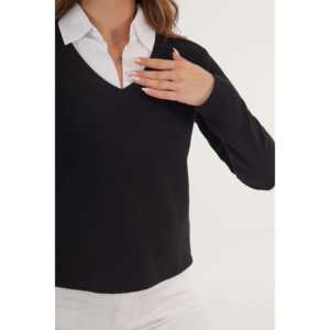 Chemise élégante en tricot noir pour femme avec col contrastant, idéale pour le bureau - Product Image 1