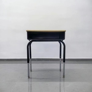 โต๊ะนักเรียนเดี่ยว 400x600x750 มม. ท็อปพลาสติก โครงเหล็ก ทนทาน ใช้ในโรงเรียน - Product Image 1