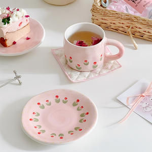Tasse à café en céramique rose tulipe, moulée à la main, de haute qualité esthétique, pour la maison - Product Image 5